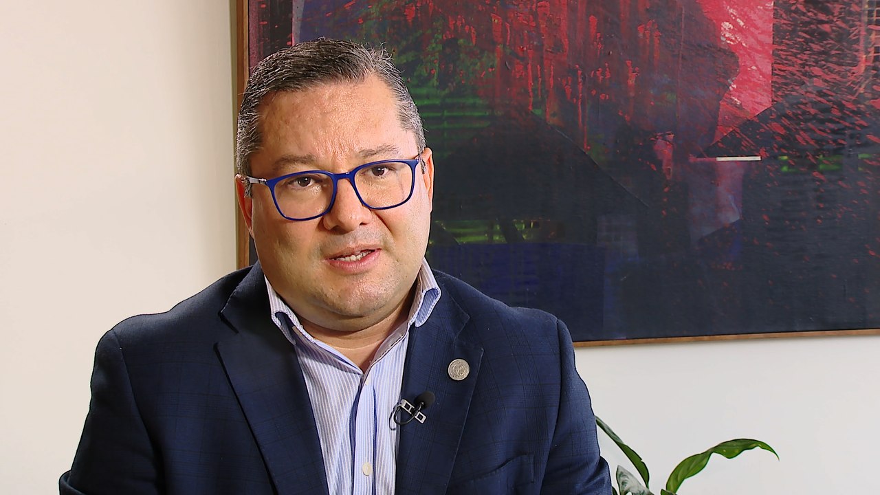 Representante de UCR propone fusión de universidades públicas