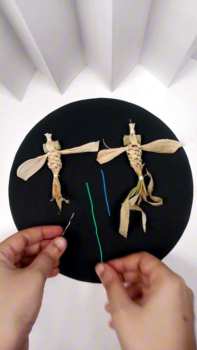 DIY Centerpiece: Dragonfly + Paper Clip Wire Hack