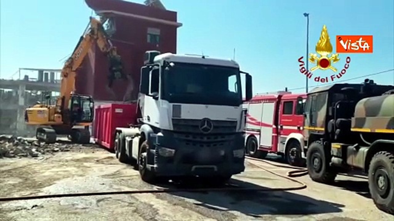 Crollo edificio Messina, proseguono le ricerche dei 2 dispersi