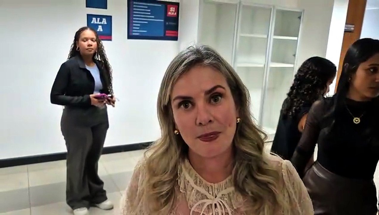 Ivana Bastos analisa possível terceiro mandato de Carlos Muniz: "É a lei que vai dizer"
