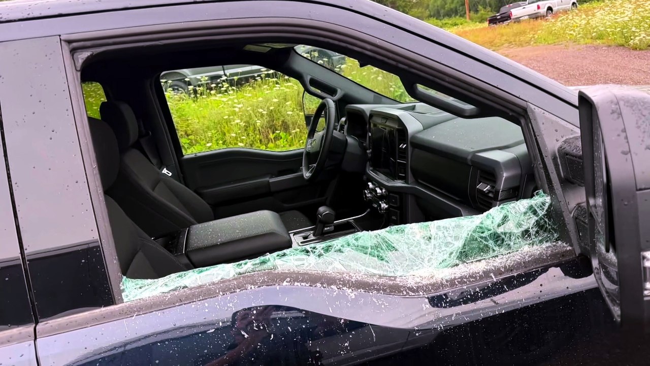 04 aout TOPO HP vandalisme Ford