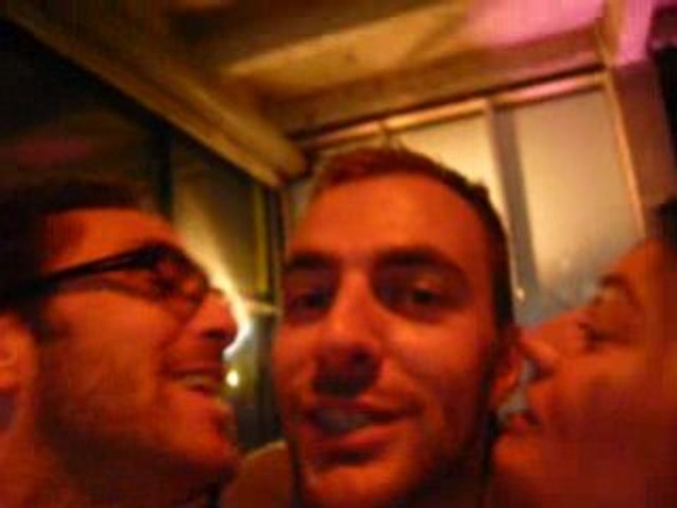Kiss