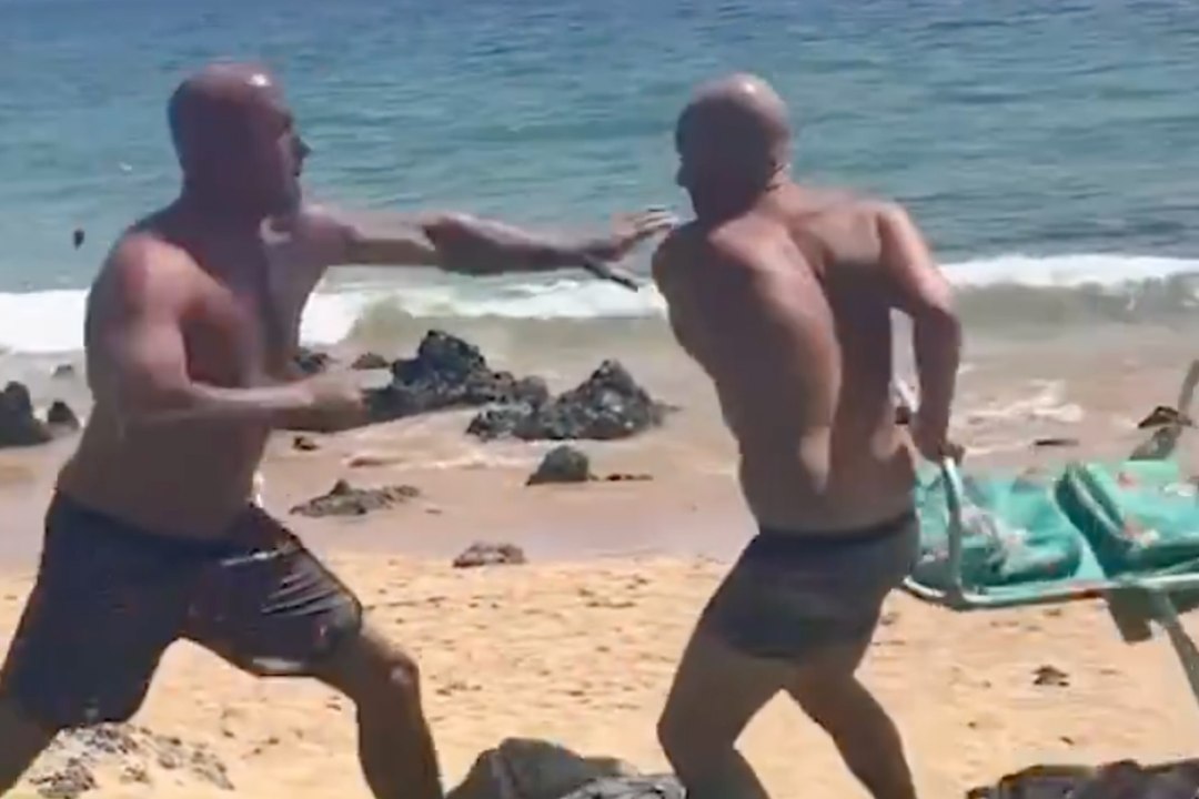 Candidato al Congreso termina noqueado tras una pelea en una playa