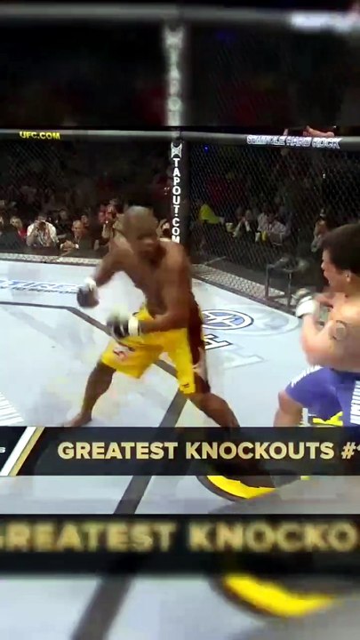 Fighter Goes Down in ONE SECOND! 😱