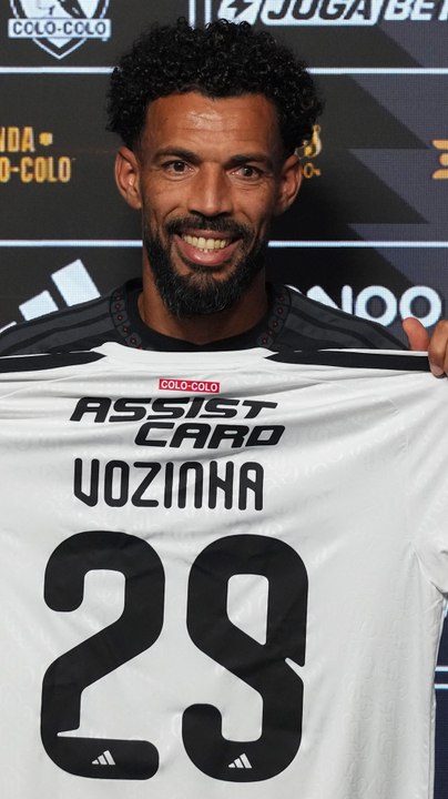 Presentan a Vozinha en el Colo Colo