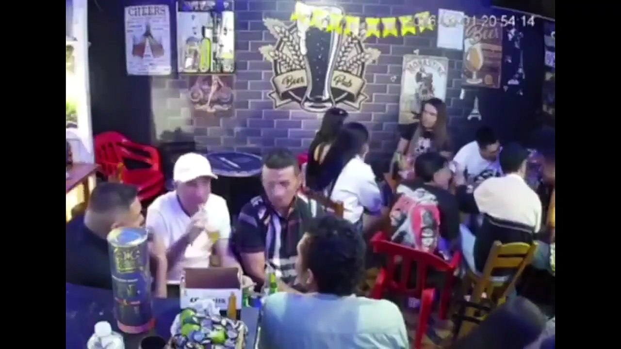 Sujeto llega a bar a quitarle la vida a pareja