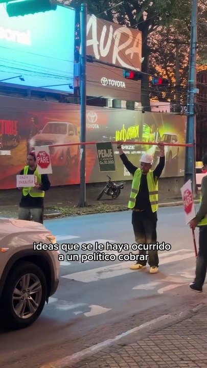 Peaje de Cartes: candidato opositor escenifica protesta y denuncia control policial