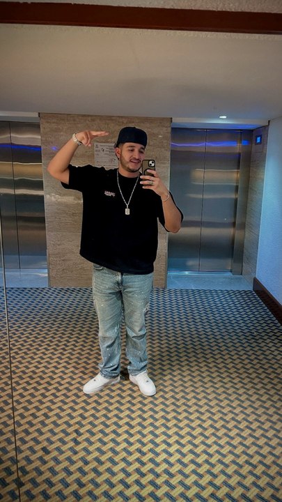 Influencer mexicano César Gastélum muere baleado durante transmisión en vivo
