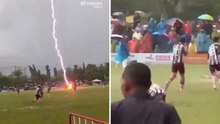 Tayland'da maç sırasında sahaya yıldırım düştü; bir futbolcu hayatını kaybetti