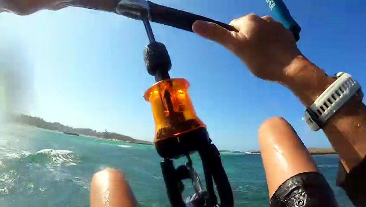 2023-10-21 - Madagascar - Baie de Sakalava - Kiteboarding - Jump Session - Part 04 - Flysurfer Soul 2 10m²