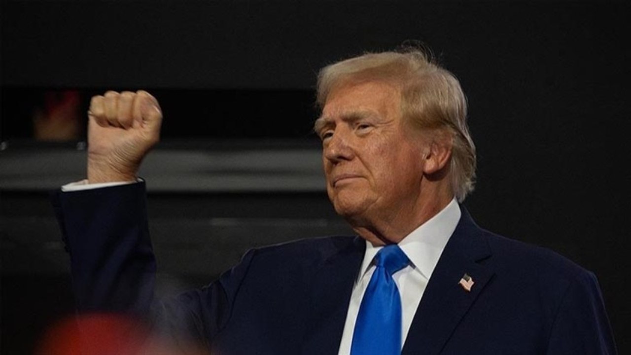 Trump tarih verdi