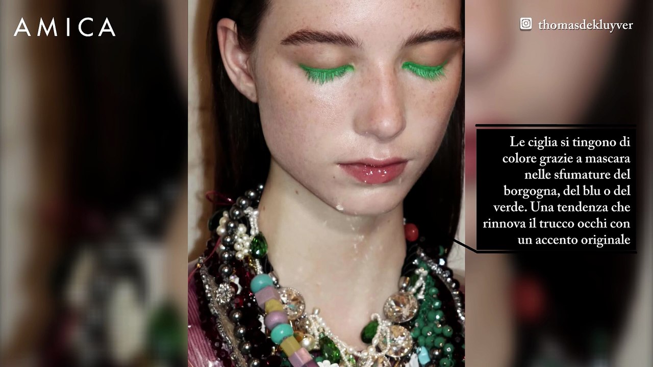 I trend make up occhi dell'estate 2026 puntano su luminosità e leggerezza