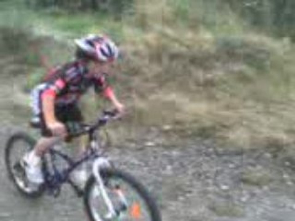 Benoit fait du BMX