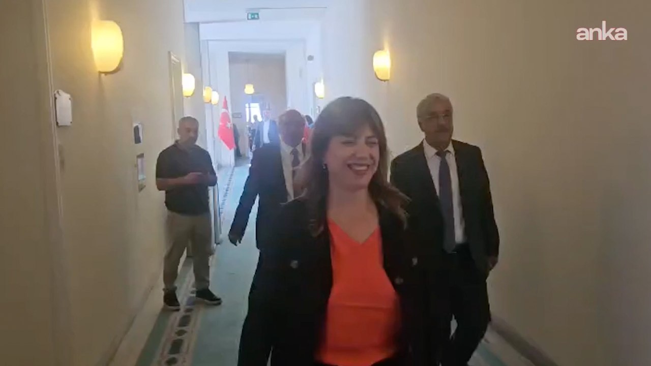 DEM Parti çerçeve yasaya imza atma kararı aldı