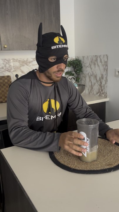 Biteman against the table 😐😐