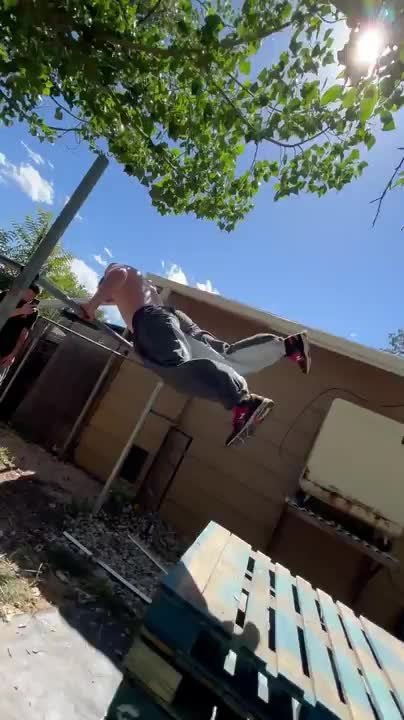 Athlete Nails Incredible Parkour Line