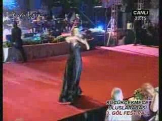 Gülben Ergen - Kücükcekmece Konseri (3)