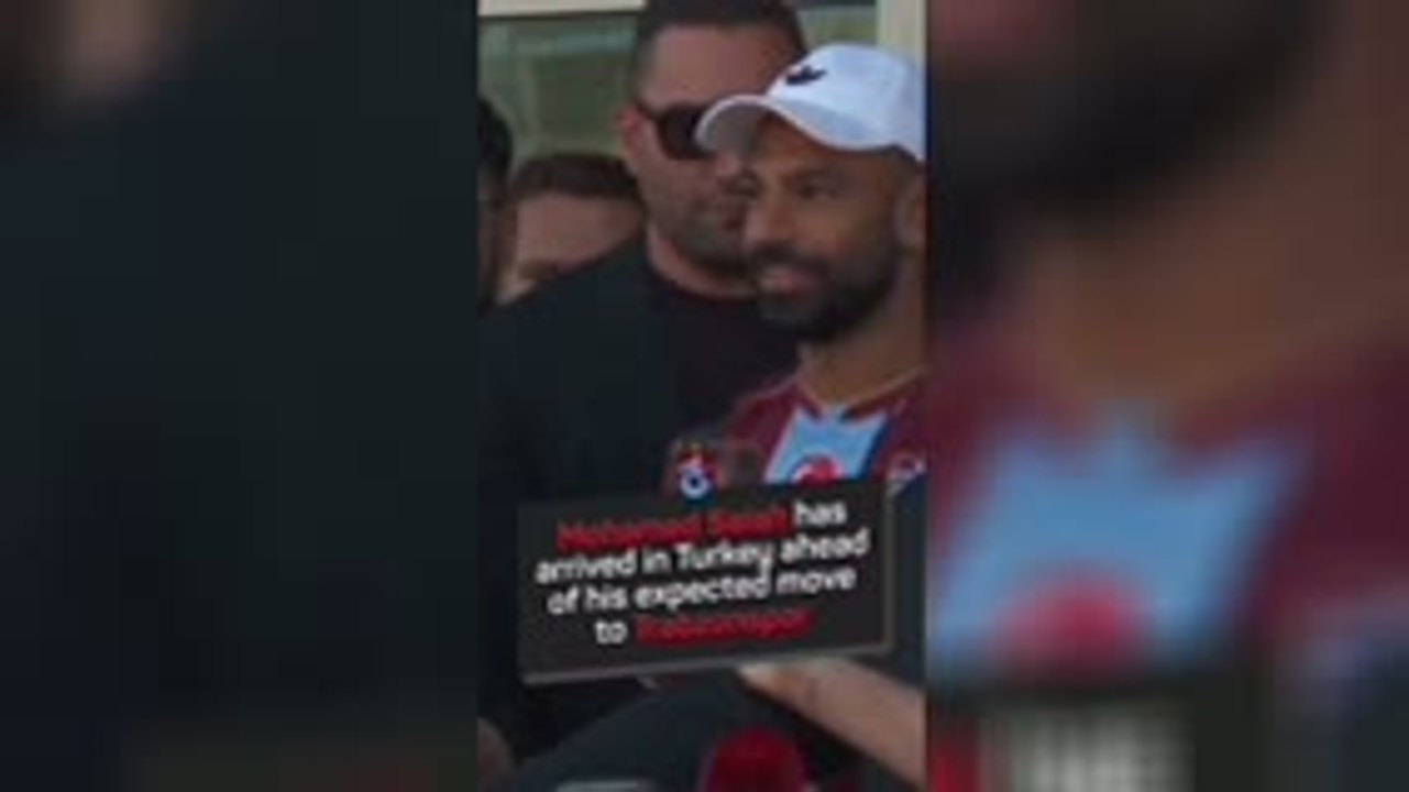 Salah mobbed by fans ahead of Trabzonspor move
