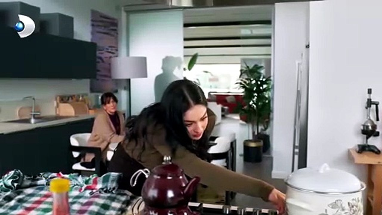 Zeynep'in aile problemleri! Güller ve Günahlar Özel Klip