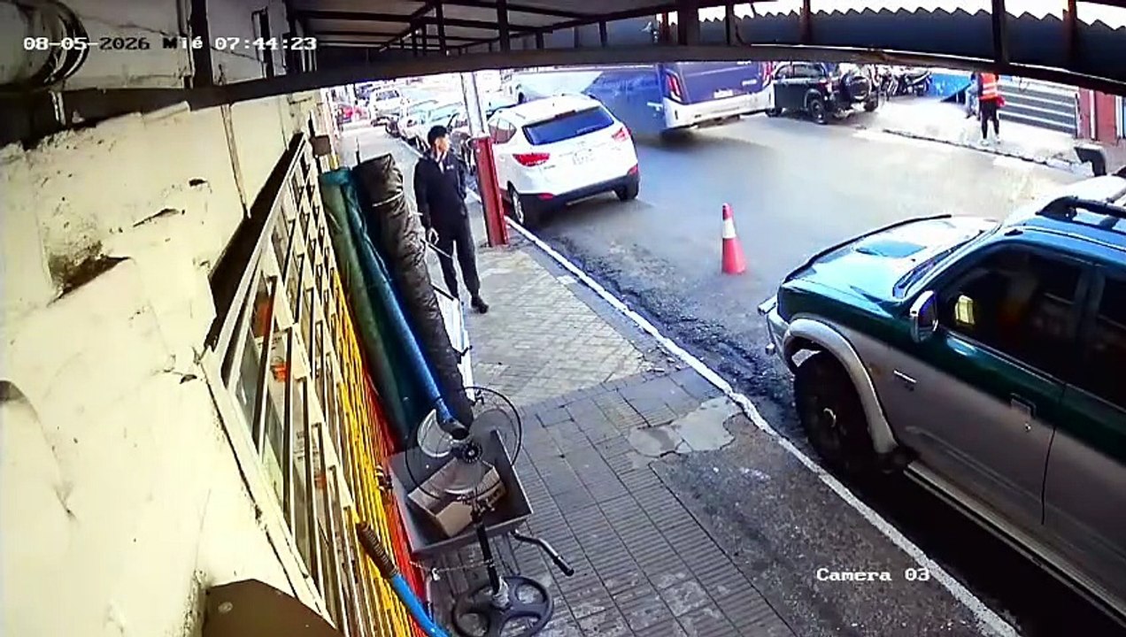 Tiroteo entre policías y delincuentes tras asalto en Ñemby