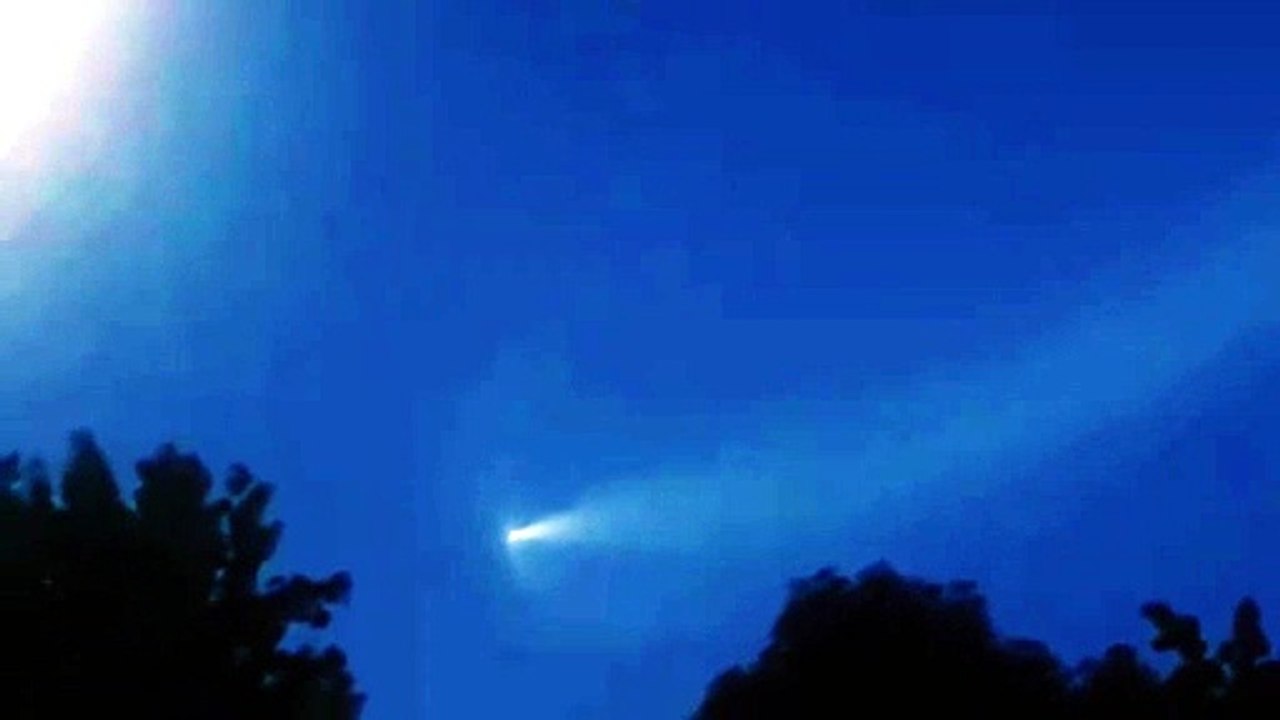 Meteor Fireball Lights Up Over Los Angeles, California