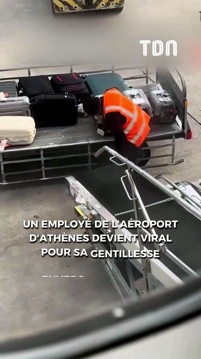 Un employé de l'aéroport d'Athènes devient viral pour sa gentillesse envers les animaux