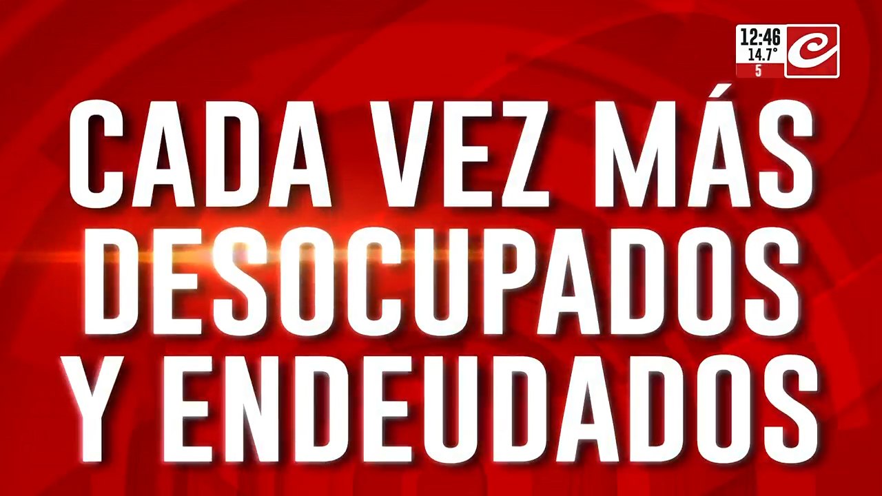 Cada vez más desocupados y endeudados: máxima tensión entre trabajadores y empresarios
