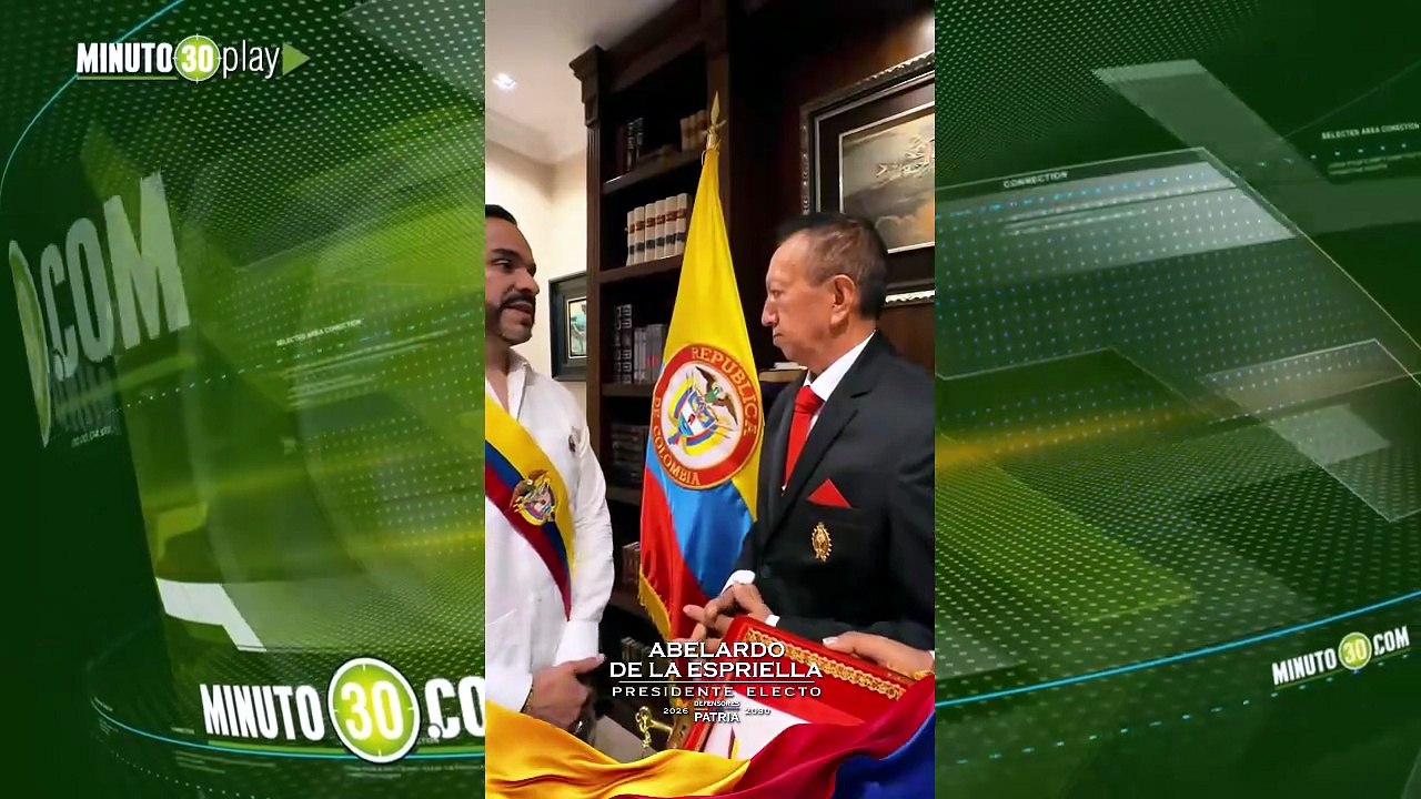 Abelardo de la Espriella recibe la banda Presidencial