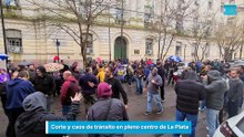 Corte y caos de tránsito en pleno centro de La Plata