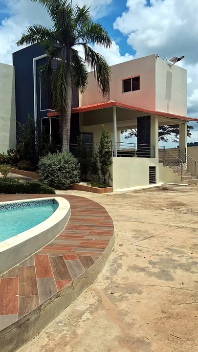 VILLA WILLIANS ANTONCI DE YAMASA,MONTE PLATA,ENTRADA ( ANTES O DESPUES DE LA CLINICA).COSTO 15 MIL PESOS POR 30 PERSONAS.