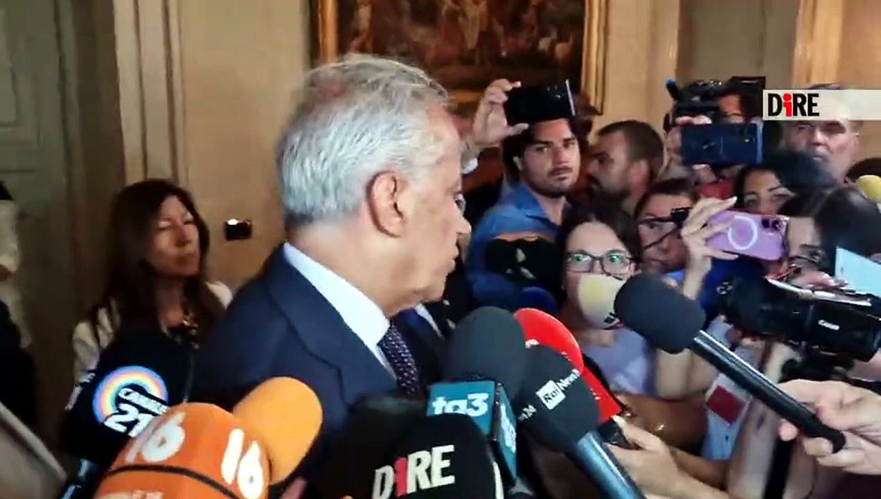 Campi Flegrei, Piantedosi incontra i cittadini: "Vogliono restare in sicurezza"