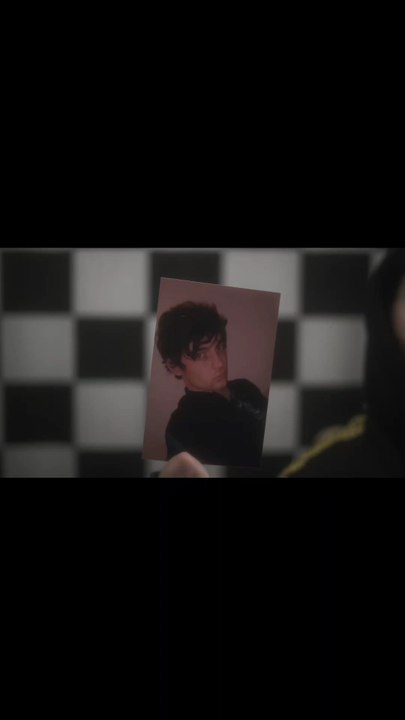 Death & RebirthA personal audiovisual artwork exploring transformation, identity, and renewal.Art through experimental visuals and sound, this work reflects on identity, change, and transformation.Created and directed by o0iamhuman0o.Sound created