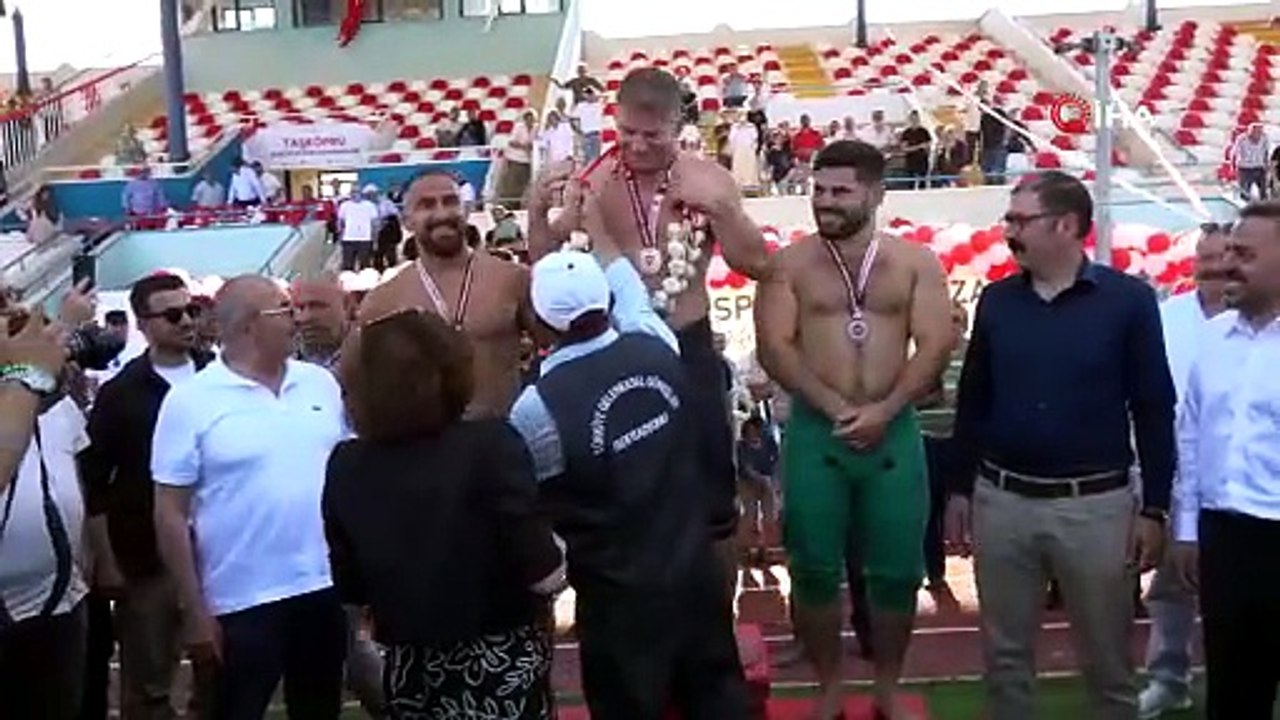 Taşköprü’de başpehlivan ve karakucak güreşleri nefes kesti | Ajansspor | IHA