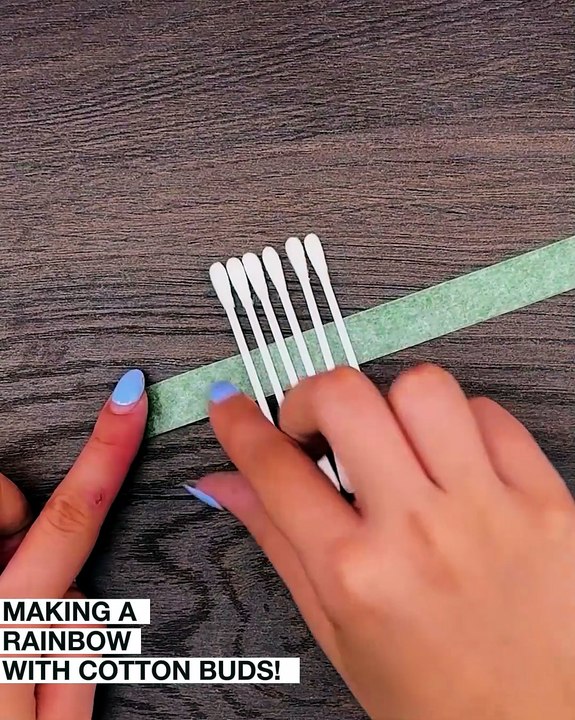 Colorful cotton buds rainbow art project! 🌈🖌️