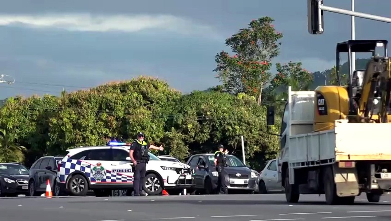 One dead and several injured in multivehicle crash near Cairns