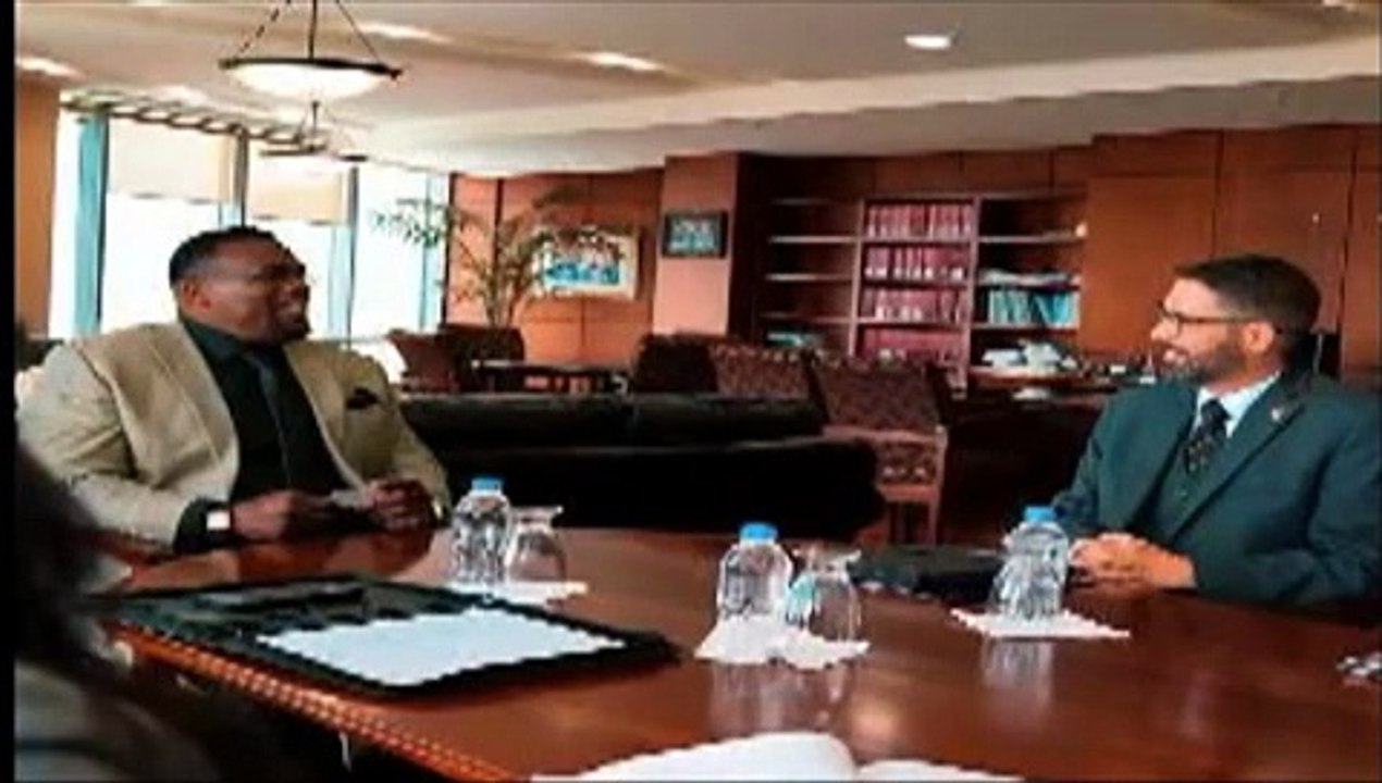 US CHARGE D'AFFAIRES MEETS WITH JUSTICE MINISTER