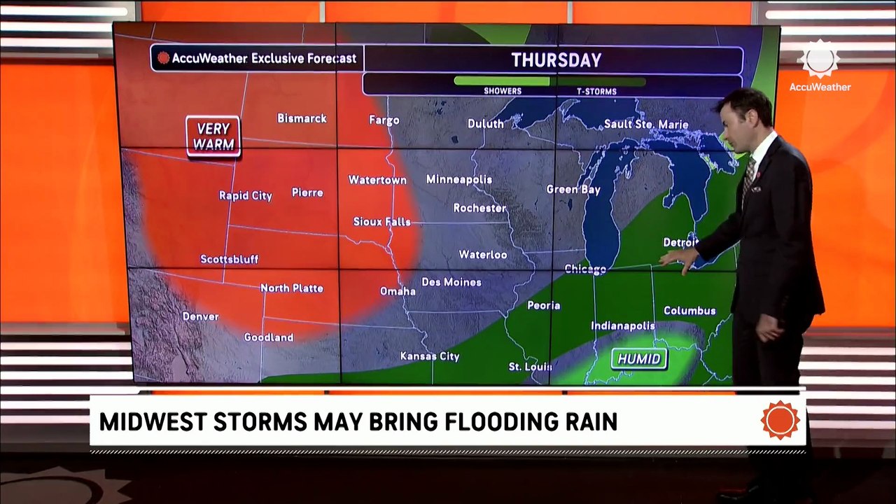 Thunderstorms rumble through the Midwest