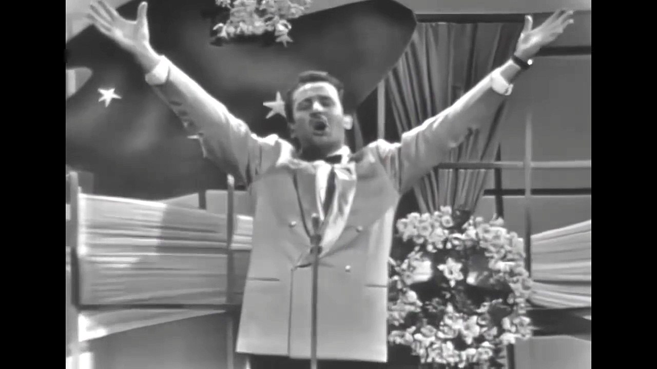 1958 Italy; Domenico Modugno - Nel blu dipinto di blu ('Volare') 3rd place - Second performance