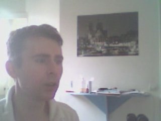 Wiwi égratigne "Ding ding dong"