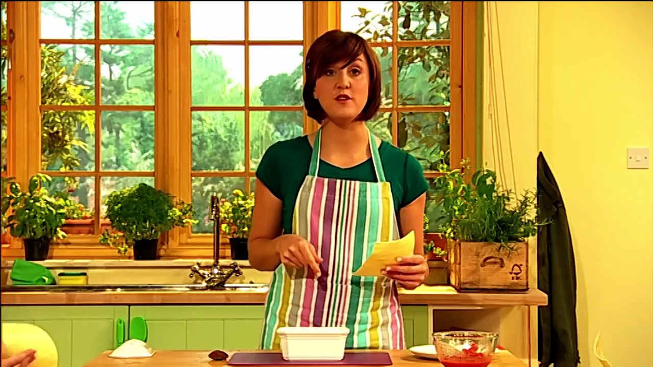 Cbeebies I Can Cook Katy's Lasagne 1x25...mp4