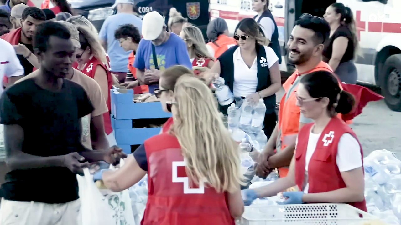 Los inmigrantes ilegales que deambulan por las calles de Ceuta: “Pedro Sánchez es buena gente”