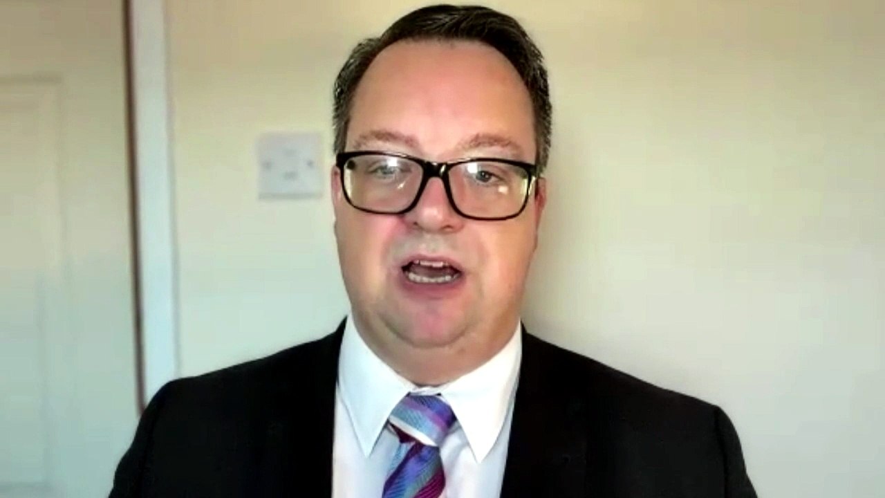 Tories: Labour doesn't believe in imprisoning people