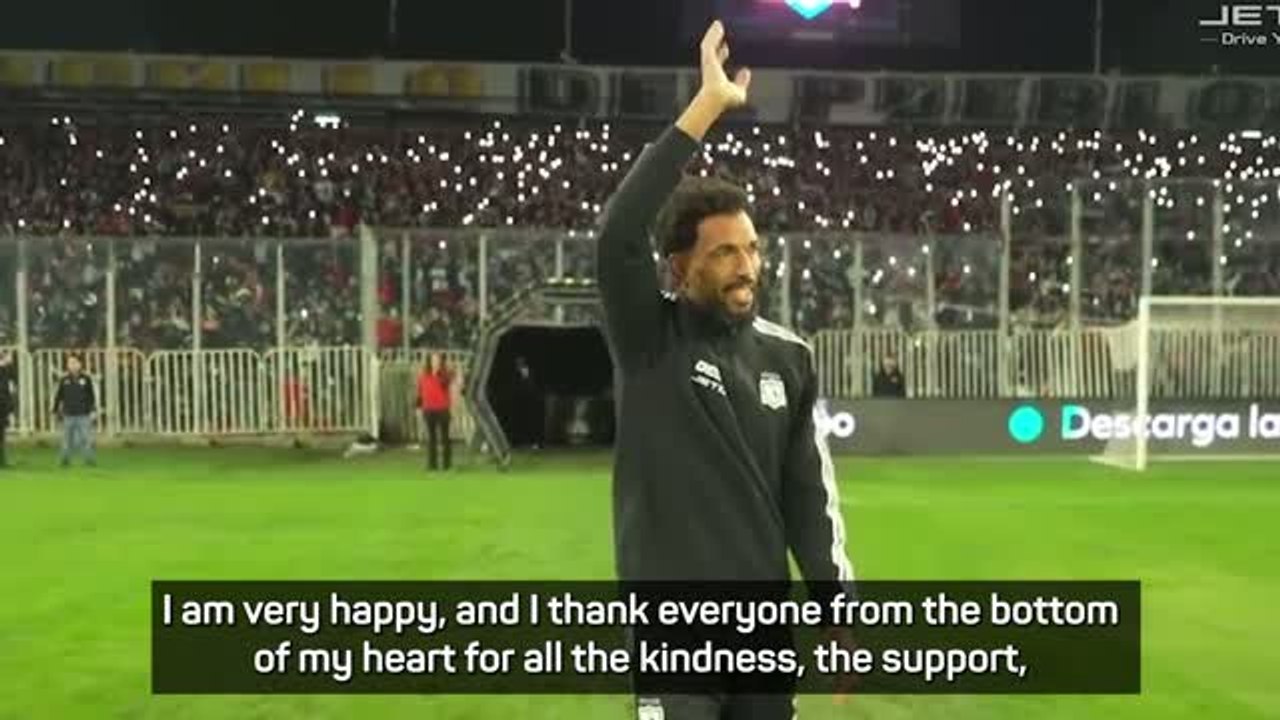 World Cup hero Vozinha presented at Colo-Colo