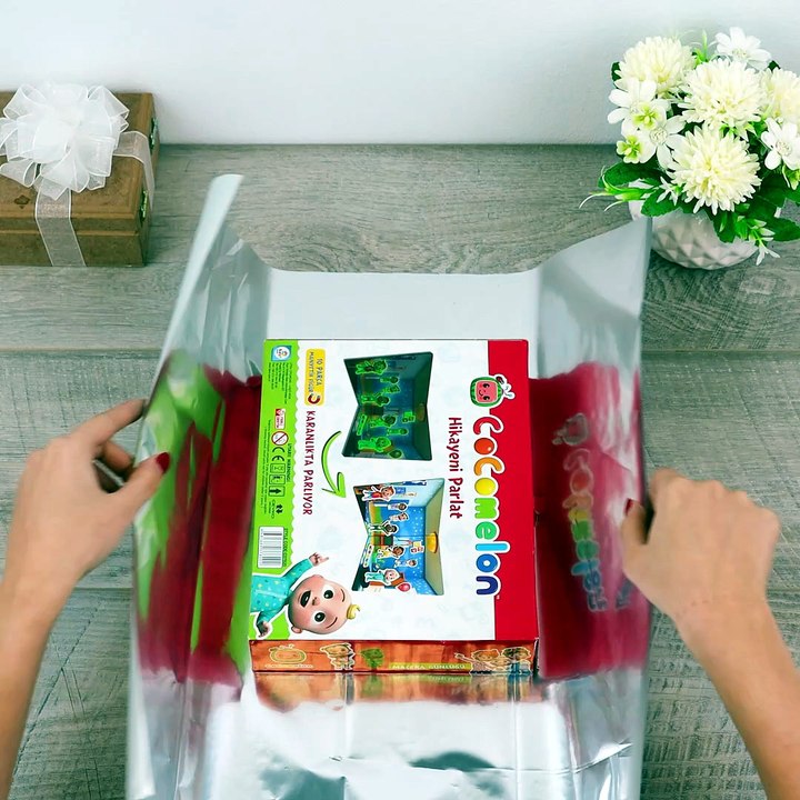 The easiest way to wrap a tricky gift 🎁🎁