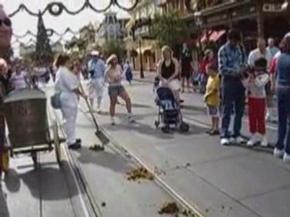 GADGET GRRL GLIMPSES # 27