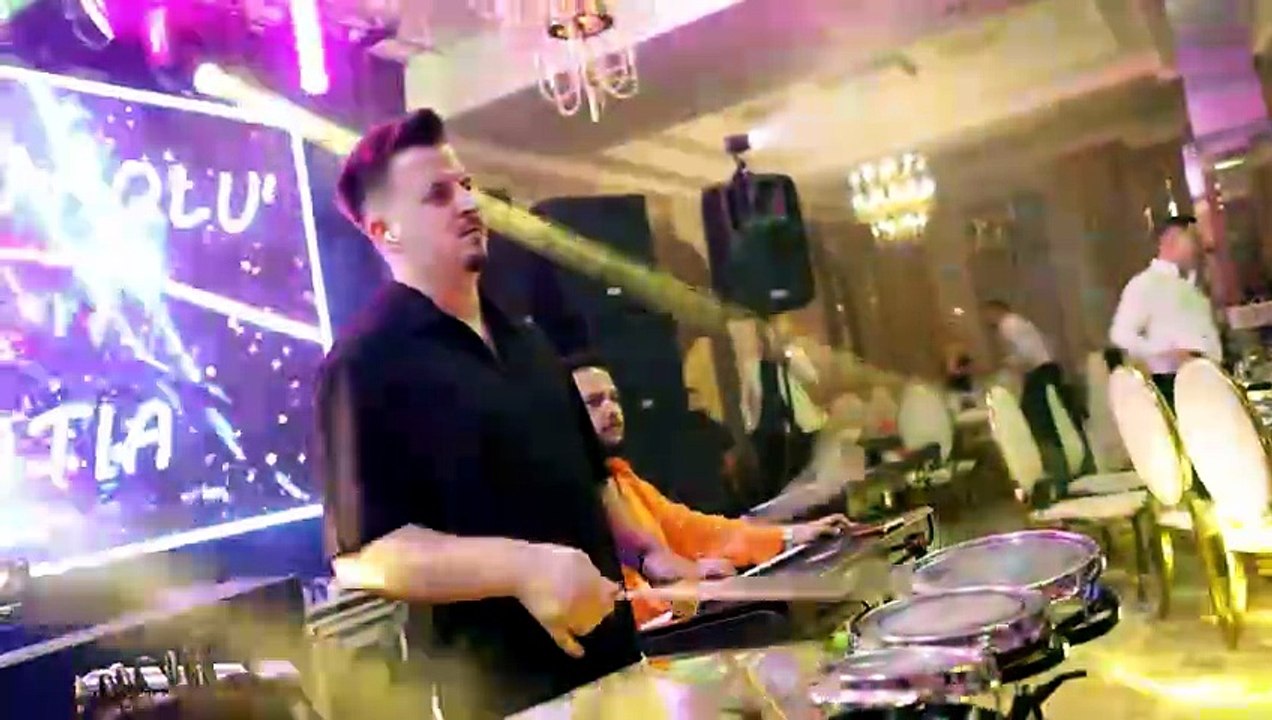 Ce domnisoara aroganta LIVE - Denis Spaniolu' ✘ Spania Team ✘ Zeno Music ❤️Official Video