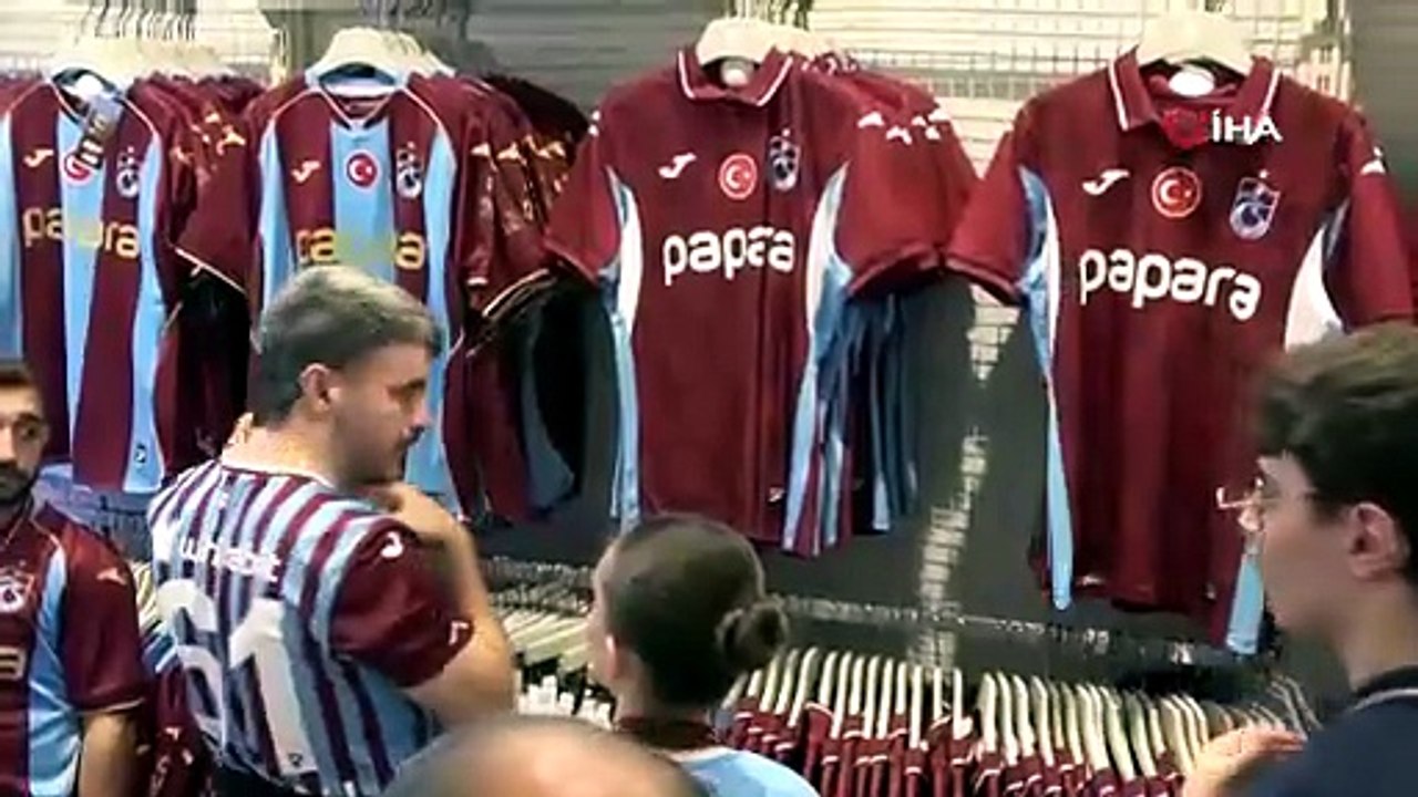 Trabzon’da Muhammed Salah forması çılgınlığı devam ediyor | Ajansspor | IHA