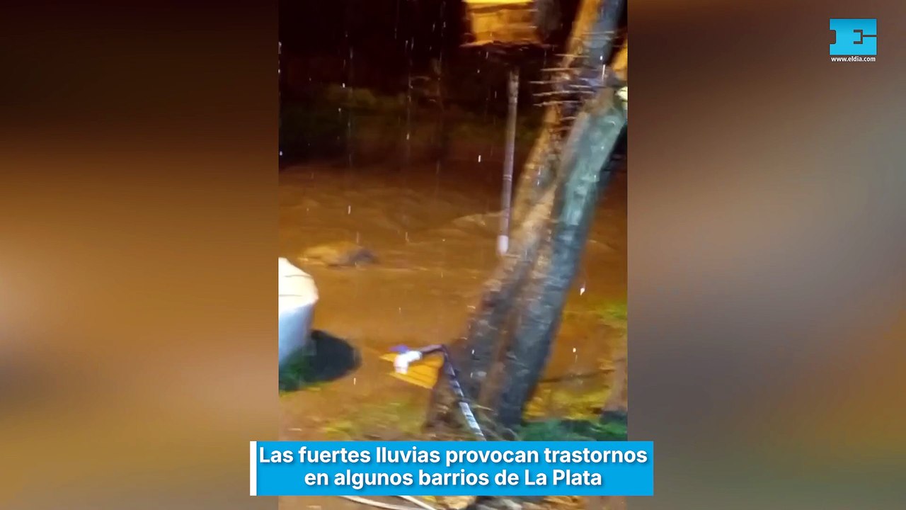 Las fuertes lluvias provocan trastornos en algunos barrios de La Plata