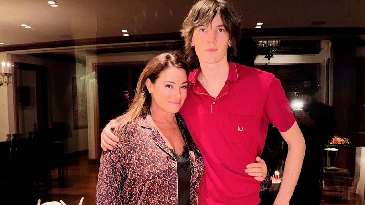 Conoce a Dylan, el hijo modelo de Pierce Brosnan y Keely Shaye que acaba de cumplir 27 años