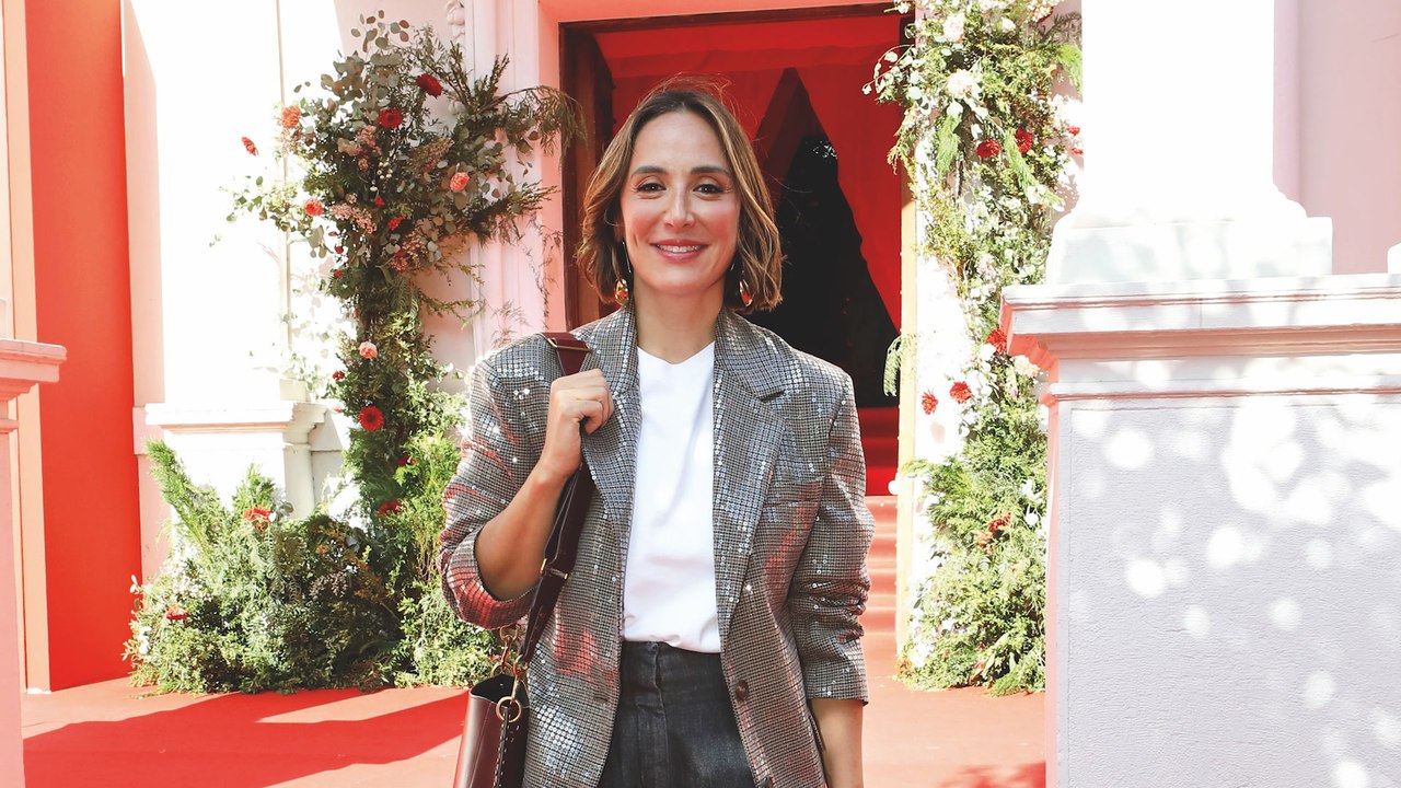 Tamara Falcó recuerda emocionada los momentos más importantes de su vida durante su visita a la Casa ¡HOLA!